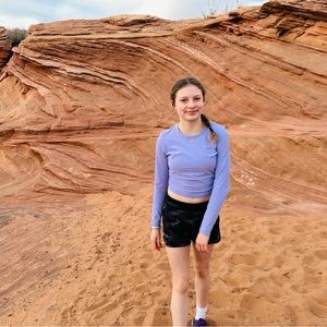 Meet your Posher, Corinne